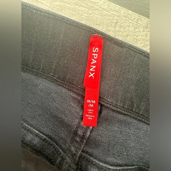 Spanx Vintage Wash Black Denim Jean Legging Jegging Size Medium - Picture 9 of 9